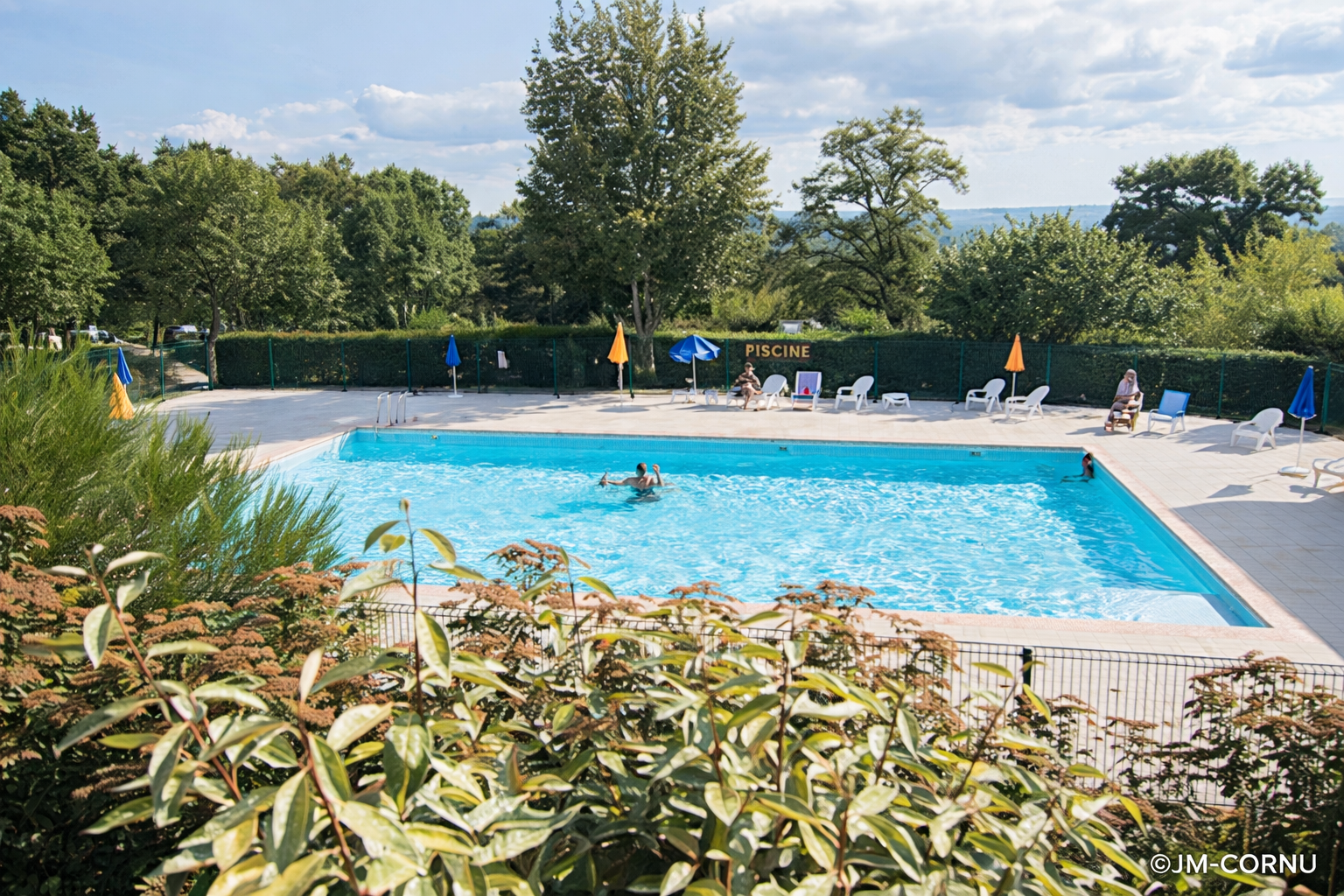 Piscine camping O'aka