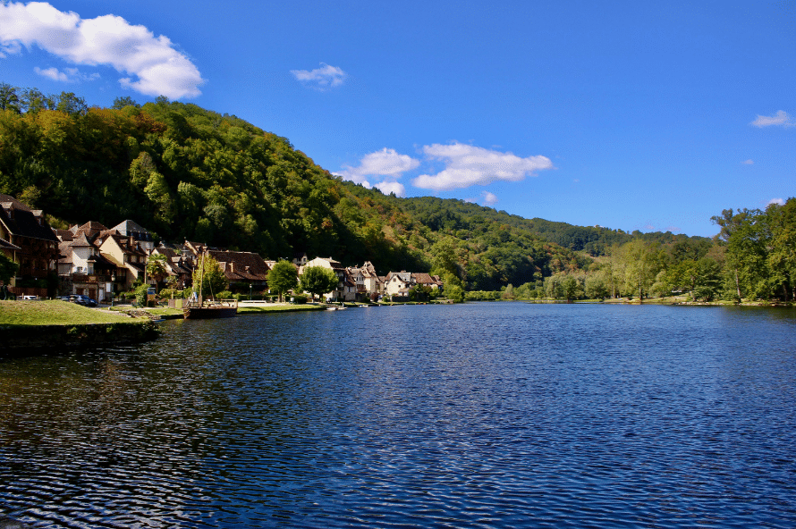 Beaulieu-sur-Dordogne, Visitez la Dordogne depuis le camping Vacances ULVF O'aka