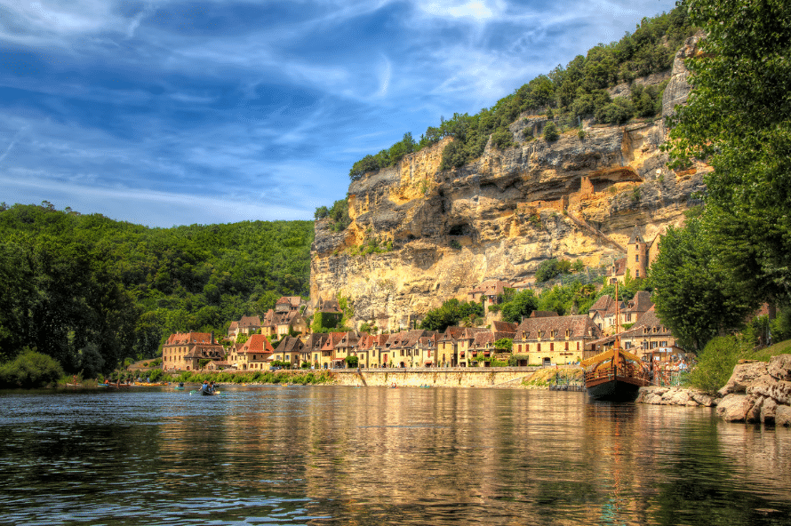 Visite du village de La Roque-Gagec, en Dordogne, dans le Perigord Noir, depuis Vacances-ULVF Le Domaine de Pelvezy